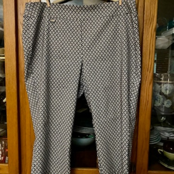 Premise Dress Pants - Picture 2 of 8